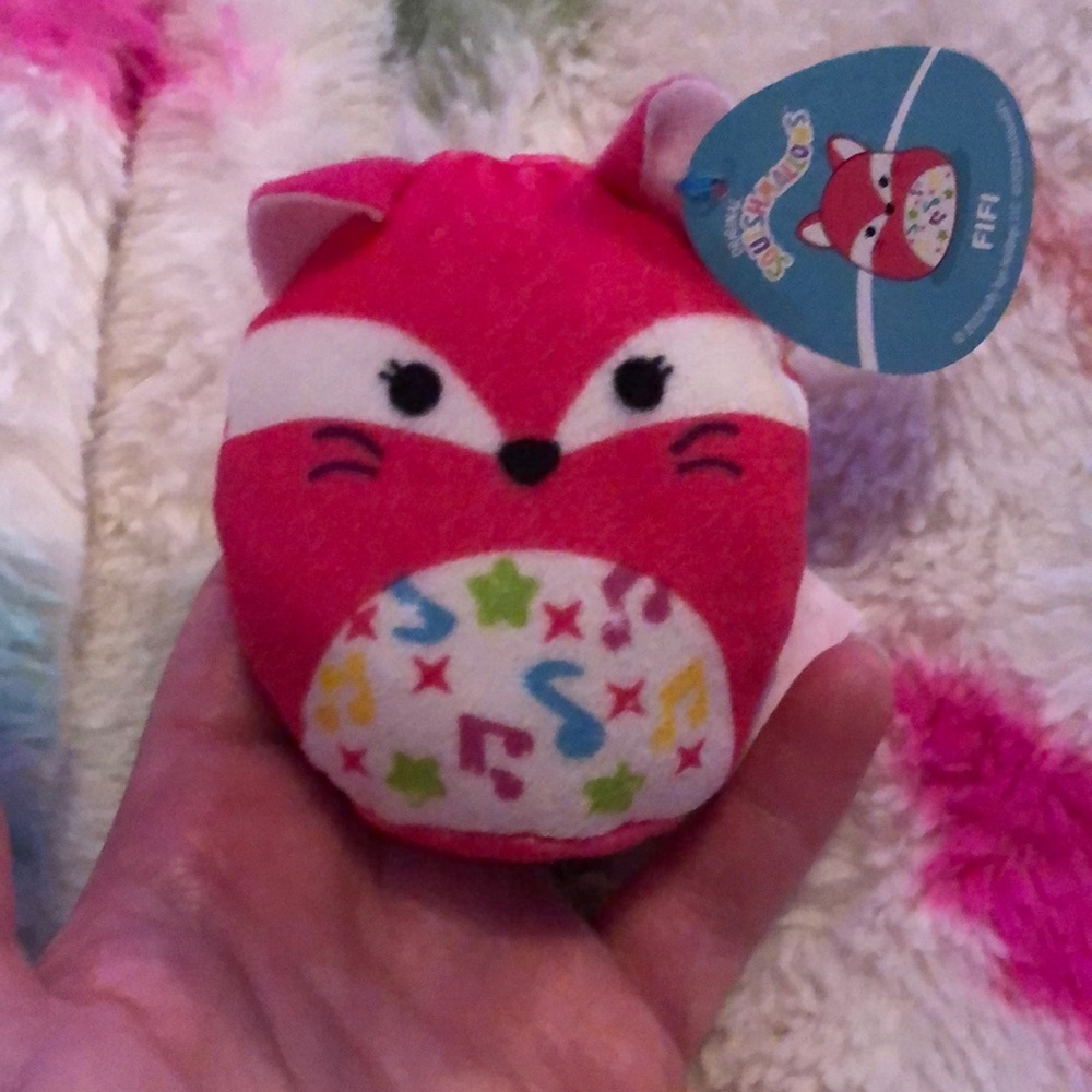 🇺🇸 Bnwt Fifi McDonald’s happy meal toy